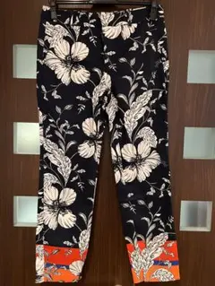 ZARA WOMAN⭐︎ボタニカル柄クロップドパンツ