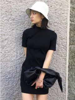 EMODA エモダ　ハイネックカットミニワンピース　半袖　ブラック　タイトワンピ