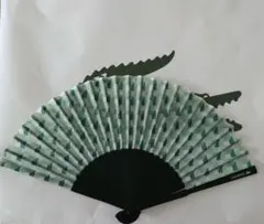 LACOSTE 緑・白 扇子 ケース付き