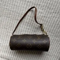 美品 ルイヴィトン パピヨンのポーチ モノグラム LOUIS VUITTON