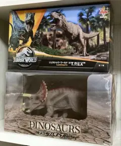 ジュラシックワールド 恐竜 フィギュア＊T-REX トリケラトプス 新品未開封