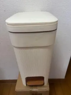 ゴミ箱　蓋付き