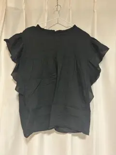 coca 黒のフリル袖ノースリーブシャツ L