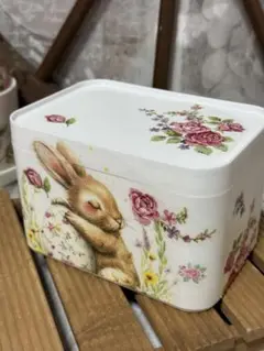 積み重ね収納BOX※フタ付き小物入れ※インテリア雑貨※デコパージュうさぎと薔薇