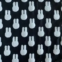 うさぎのモコモコ刺繍生地　ブラック　黒　ぽこぽこ