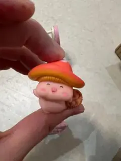 キノコの帽子のヘアクリップ
