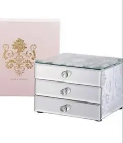 LAURA ASHLEY HOME♡３段ジュエリーボックス