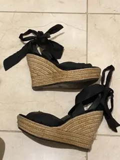 UGG リボン付きウェッジソールサンダル 22cm