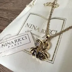 未使用　NINA RICCI NRロゴネックレス