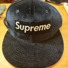 Supreme 黒キャップ World Famous