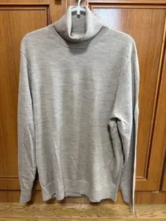UNIQLOユニクロ　ブラウンタートルネック ニット