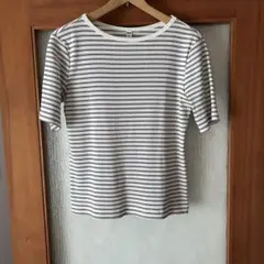 半袖　カットソー ユニクロ