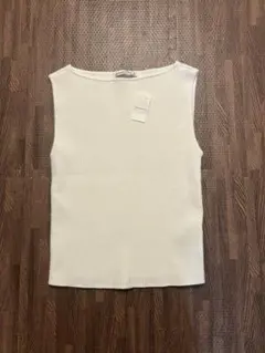 新品タグ付き Abercrombie & Fitch ノースリーブリブニット