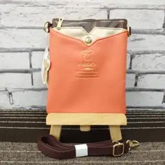 Item thumbnail for item c8378c17-b19b-45f3-93e2-28f0e5675d13