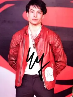 直筆サイン入り写真 エズラ・ミラー 俳優 バリー・アレン SA鑑定済 直筆サイン入り写真 エズラ・ミラー 俳優 バリー・アレン SA鑑定