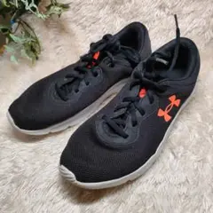 アンダーアーマー　UNDER ARMOUR　モジョスニーカー 　ブラック　27㎝