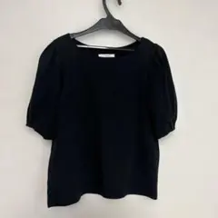 ブラック パフスリーブ 半袖トップス