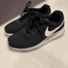 Nike ブラックスニーカー メッシュ