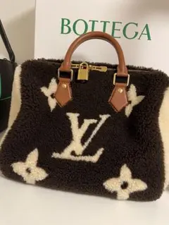 VUITTON ムートンバッグ 美品