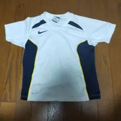 NIKE 　　Tシャツ　130　　xs