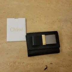 クロエのミニ折り財布