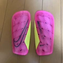 Nike Mercurial Lite サッカーシンガード