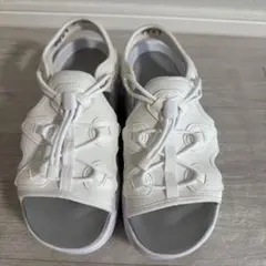 NIKE エアマックスココ　サンダル　ホワイト　23cm