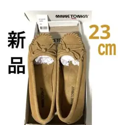 Item thumbnail for item cb42fc44-0a5a-4323-9fa0-fc7d523be9d1