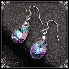 108P【57%OFF】フックピアス 揺れる ドロップ CZダイヤ K18PG