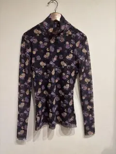 BAUM UND PFERDGARTEN 花柄　シアーカットソー