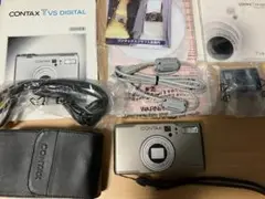 美品　京セラ　CONTAX TVS DIGITAL Contax TVS Digital 5.0MP Digital Camera - Titanium silver