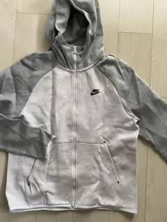 NIKE ワンポイントロゴ　ラグランパーカー　ダブルファスナー