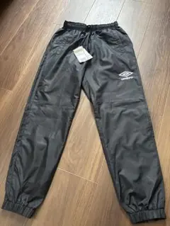 アンブロ　ナイロンパンツ　ピステパンツ 140 タグ付き　新品未使用