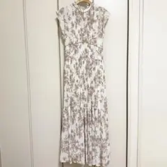 【美品】SNIDEL 花柄プリーツフレアワンピース