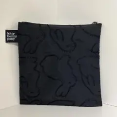 【韓国現地購入品】kitty bunny pony 黒うさぎ刺繍ポーチ