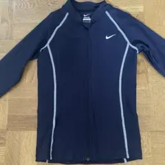 NIKEラッシュガード140