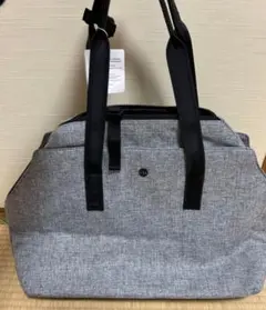 ルルレモン　新品タグつき　ボストンバッグ　ジムバッグ