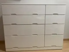 ニトリ　ホワイト　4段チェスト シンプル　ローチェスト　棚