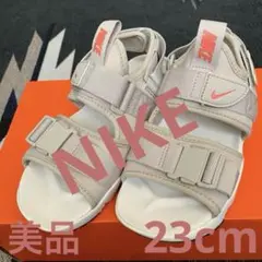 Nike キャニオンサンダル ベージュ23cm美品