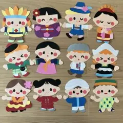 壁面　世界の服　こども　G009