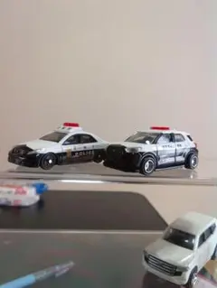 トミカ　トヨタ　クラウン　ダイハツ　ロッキー　カスタム　パトカー　ローダウン
