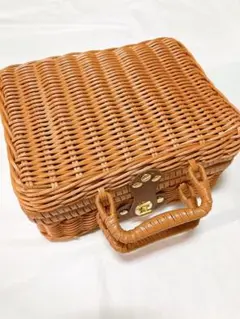 【新品】ベビーギフト８点セット ベビー食器 ベビーおもちゃ 出産祝い