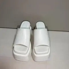 Item thumbnail for item 51e8a76a-d82e-4779-9a6b-1d98b7f032bd