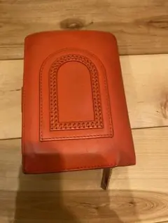 デルヴォー 折り財布 正規品