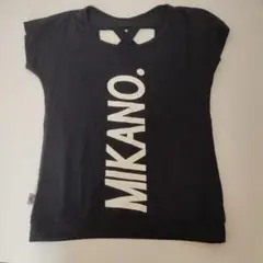 ミカランセ バッククロスデザイン Tシャツ 黒