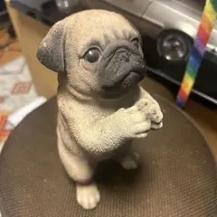 パグ犬飾り物