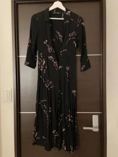 花柄長袖ロングワンピース 黒