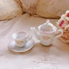 お値下げ♡イマンダイアナローズミニチュアセットティーポットティーカップニトリ