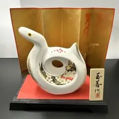 陶器製 白い蛇の置物