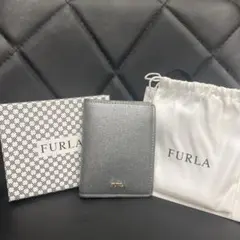 FURLA シルバー　定期入れ　パスケース　通勤用　通学用